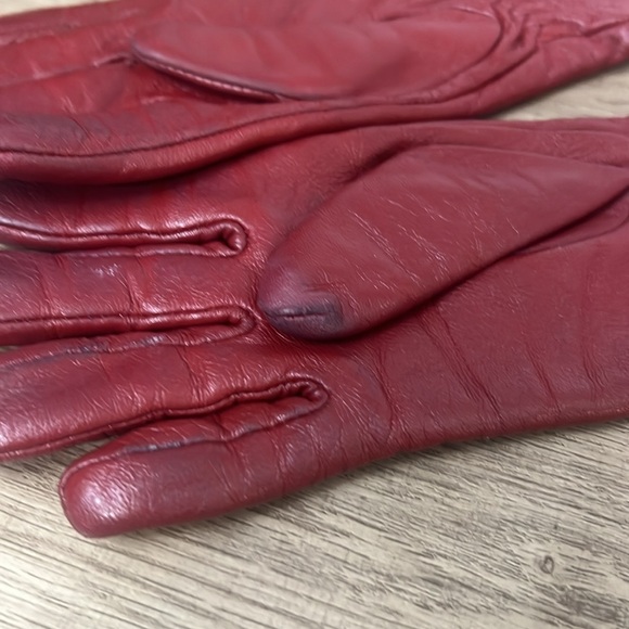 FEIQIAOSH WOMENS RED LEATHER GLOVES SZ Medium - Picture 5 of 16